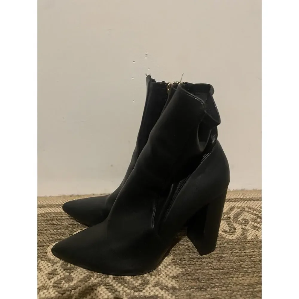 Qupid Signal 99x‎ Block Heel Booties - Black Size 8.5